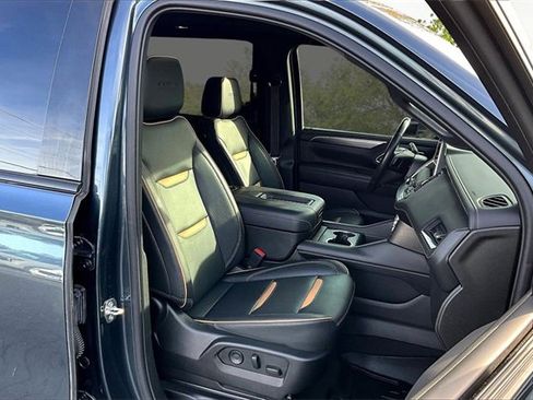 Used 2021 GMC Yukon XL AT4 w/ Technology Package image 7