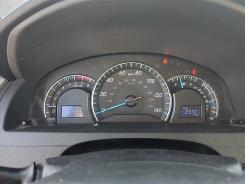 Used 2014 Toyota Camry XLE image 16