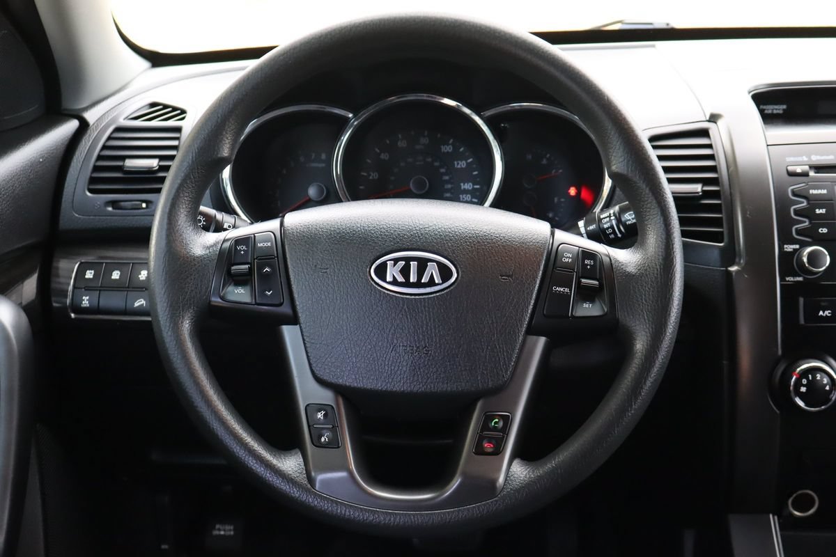 Used 2013 Kia Sorento LX AWD/4WD image 18