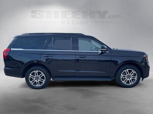 Certified 2025 Ford Expedition Active AWD/4WD image 4