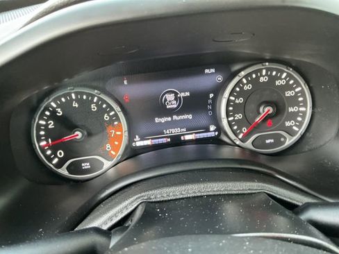Used 2017 Jeep Renegade Latitude image 29