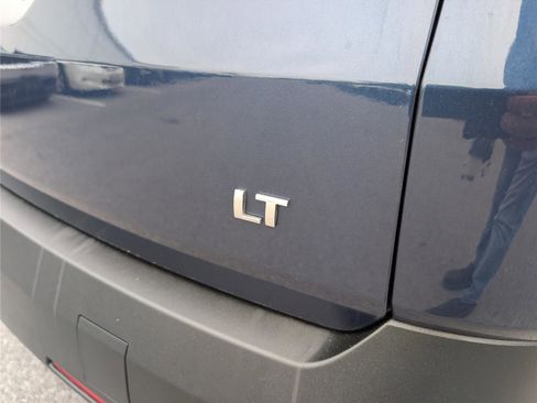 Used 2022 Chevrolet Traverse LT w/ LT Premium Package AWD/4WD image 10