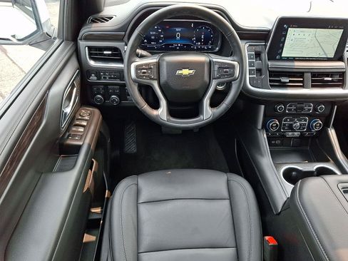 Used 2024 Chevrolet Tahoe LT w/ LT Signature Package AWD/4WD image 11