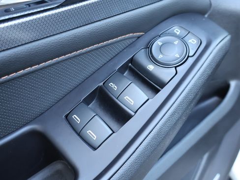 Used 2018 Chevrolet Traverse Premier w/ Redline Edition image 16