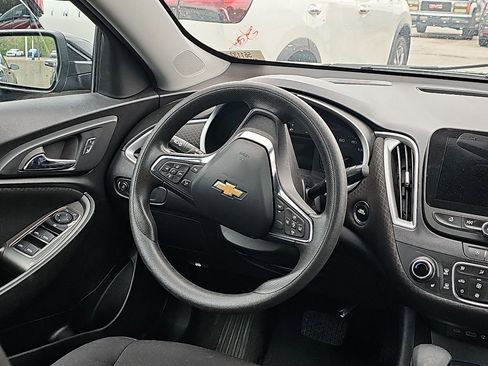 Used 2023 Chevrolet Malibu LT w/ Driver Confidence Package FWD image 10