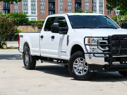 Used 2021 Ford F250 XL w/ STX Appearance Package AWD/4WD image 2