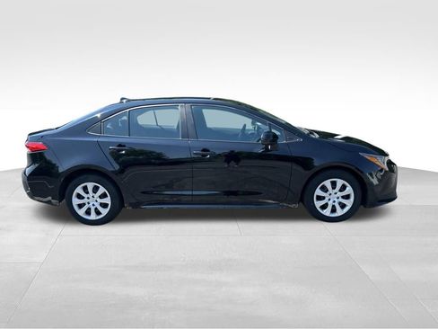 Used 2024 Toyota Corolla LE FWD image 6