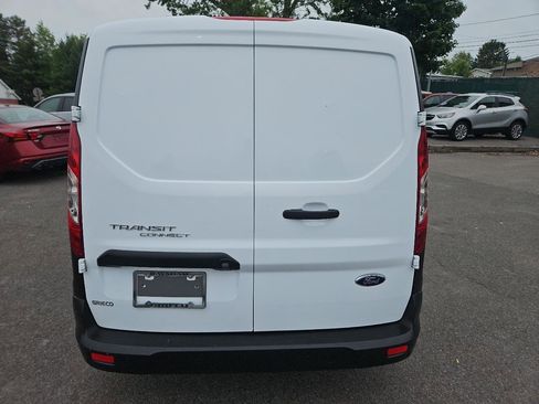 Used 2022 Ford Transit Connect XL FWD image 4