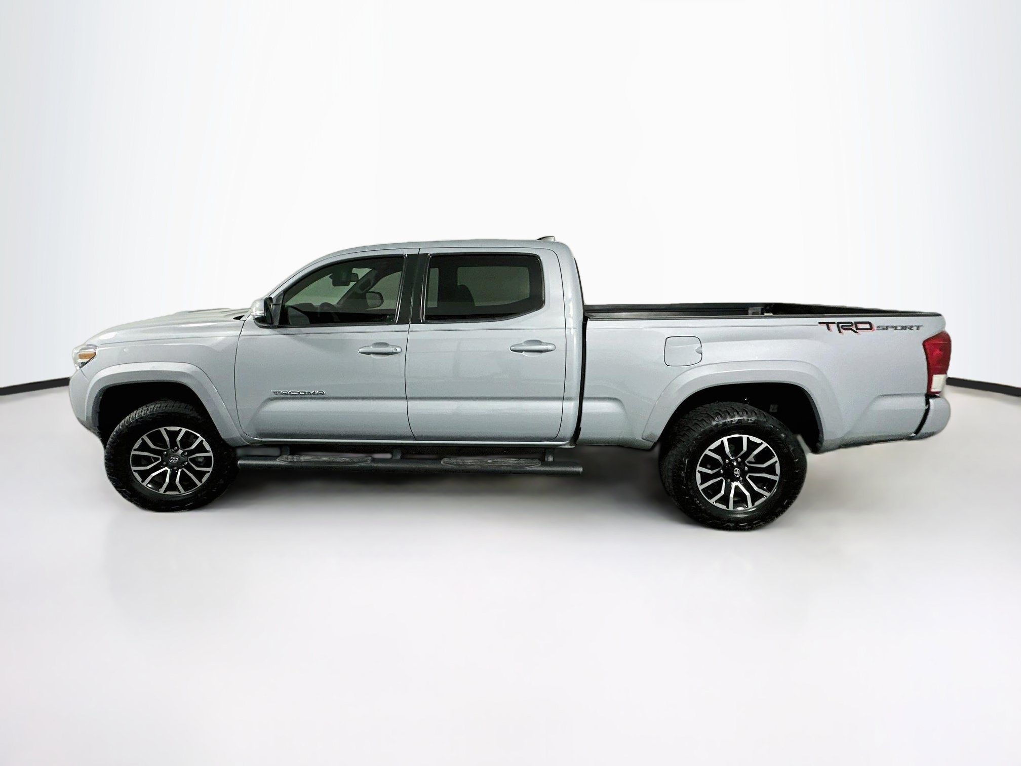 Used 2021 Toyota Tacoma TRD Sport RWD image 4