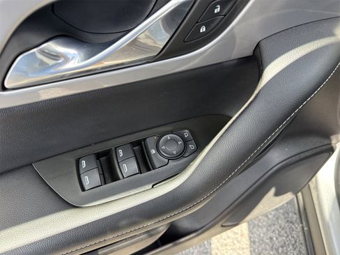 Used 2023 Chevrolet Blazer LT w/ Driver Confidence Package image 14