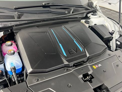 Used 2024 Hyundai Ioniq 5 SE image 36