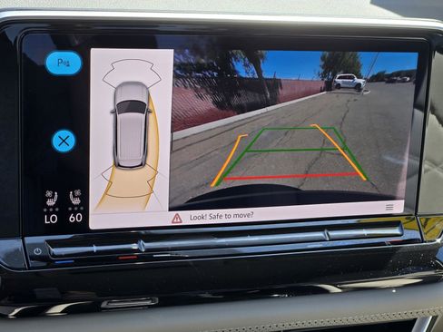 New 2026 Volkswagen Atlas SE image 12