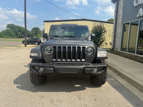 Used 2021 Jeep Wrangler Unlimited Sport AWD/4WD image 3