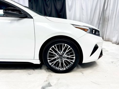 Used 2022 Kia Forte GT-Line w/ GT-Line Technology Package FWD image 5
