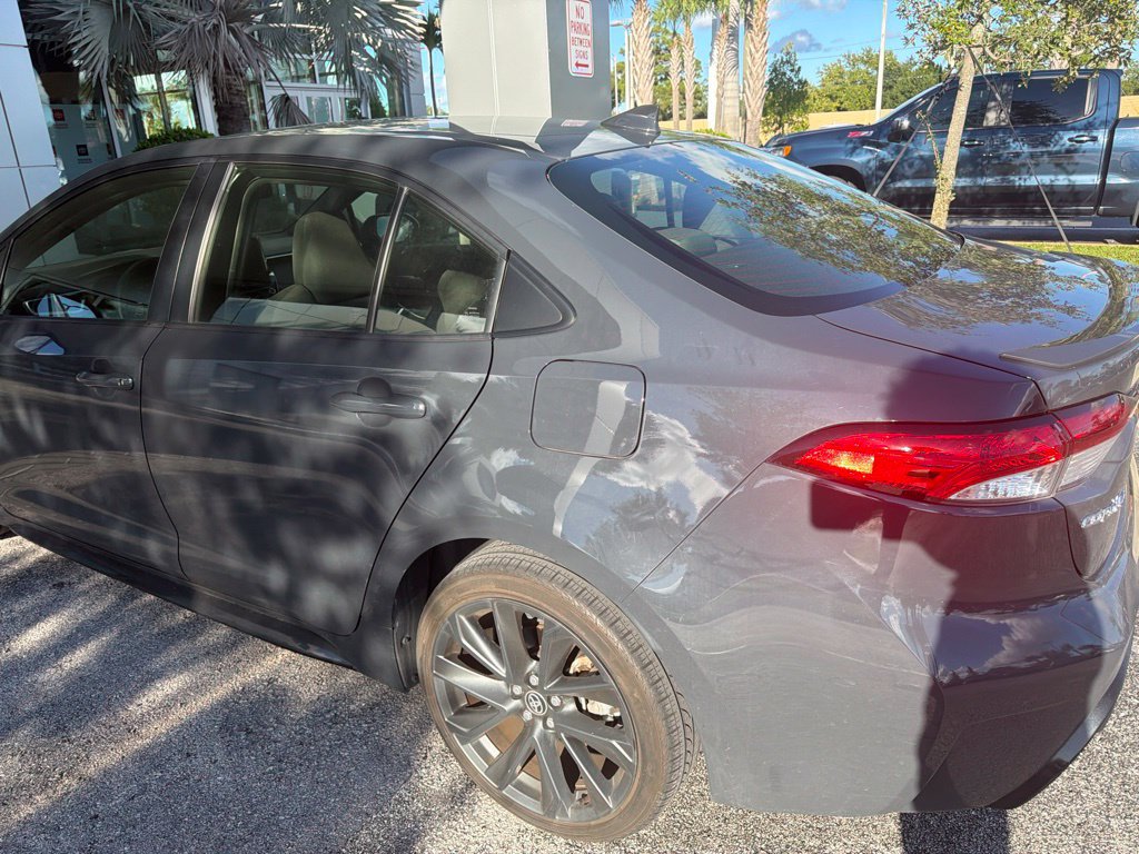 Used 2025 Toyota Corolla SE FWD image 4