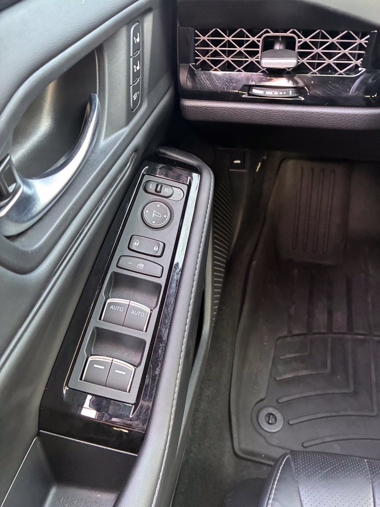 Used 2025 Honda Accord Touring image 26