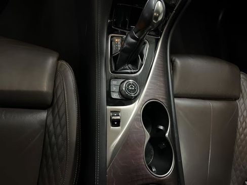 Used 2017 INFINITI Q50 Sport image 26