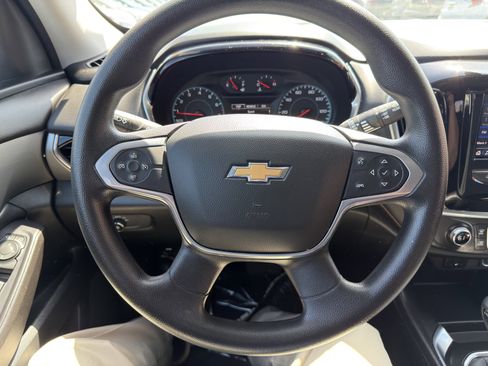 Used 2021 Chevrolet Traverse LS FWD image 28