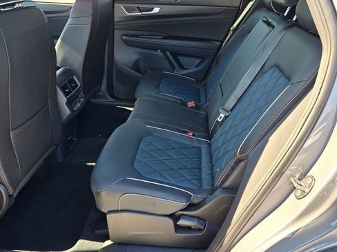 New 2026 Volkswagen Atlas Cross Sport SEL Premium R-Line AWD/4WD image 7