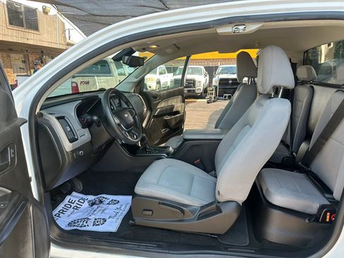 Used 2016 Chevrolet Colorado W/T w/ WT Convenience Package RWD image 7