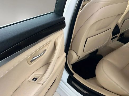 Used 2014 BMW 528i xDrive Sedan image 5