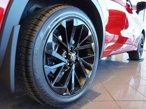 New 2026 Nissan Rogue Platinum image 6