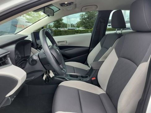 Used 2023 Toyota Corolla LE FWD image 16