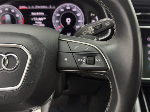 Used 2025 Audi Q7 3.0T Premium Plus AWD/4WD image 25