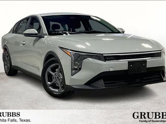 Used 2025 Kia K4 LXS video 1