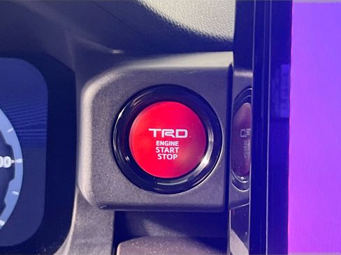 Used 2025 Toyota Tacoma TRD Sport w/ TRD Sport Upgrade Package RWD image 23