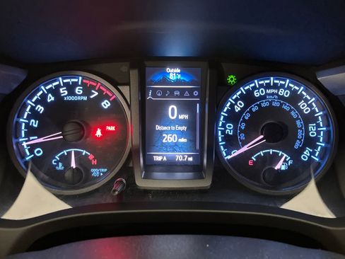 Used 2021 Toyota Tacoma TRD Off-Road w/ TRD Premium Off Road Package image 20