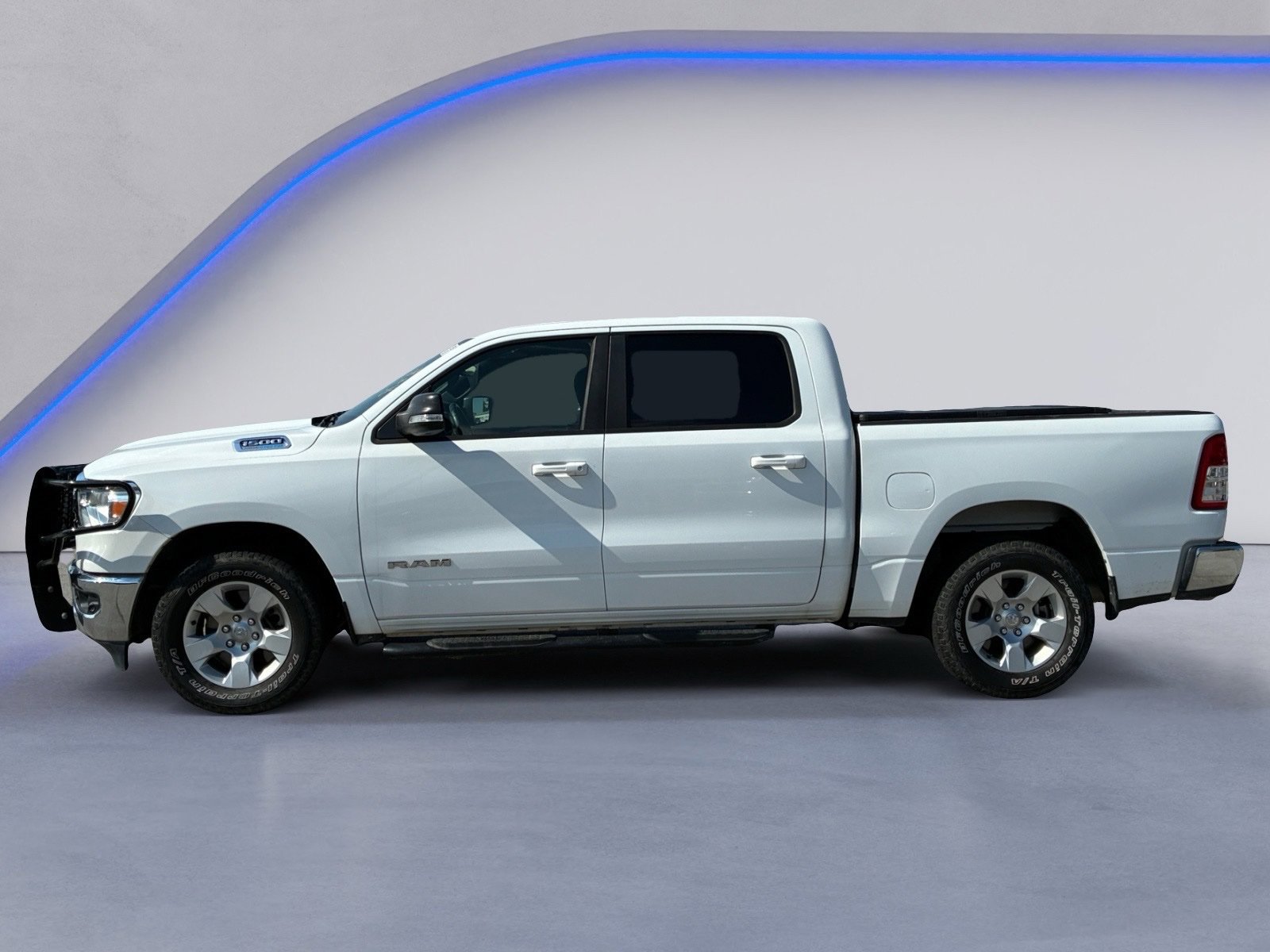Used 2022 RAM 1500 Big Horn AWD/4WD image 3