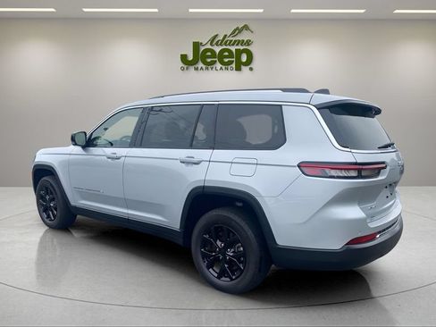 Used 2023 Jeep Grand Cherokee L Limited w/ Luxury Tech Group II AWD/4WD image 6
