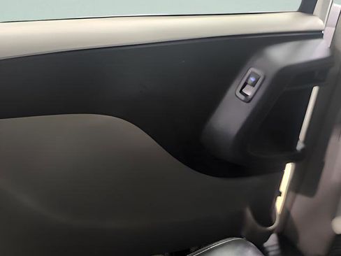 Used 2012 Chrysler Town & Country Touring w/ Entertainment Group #1 image 17