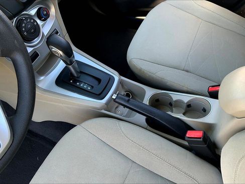 Used 2019 Ford Fiesta SE image 15