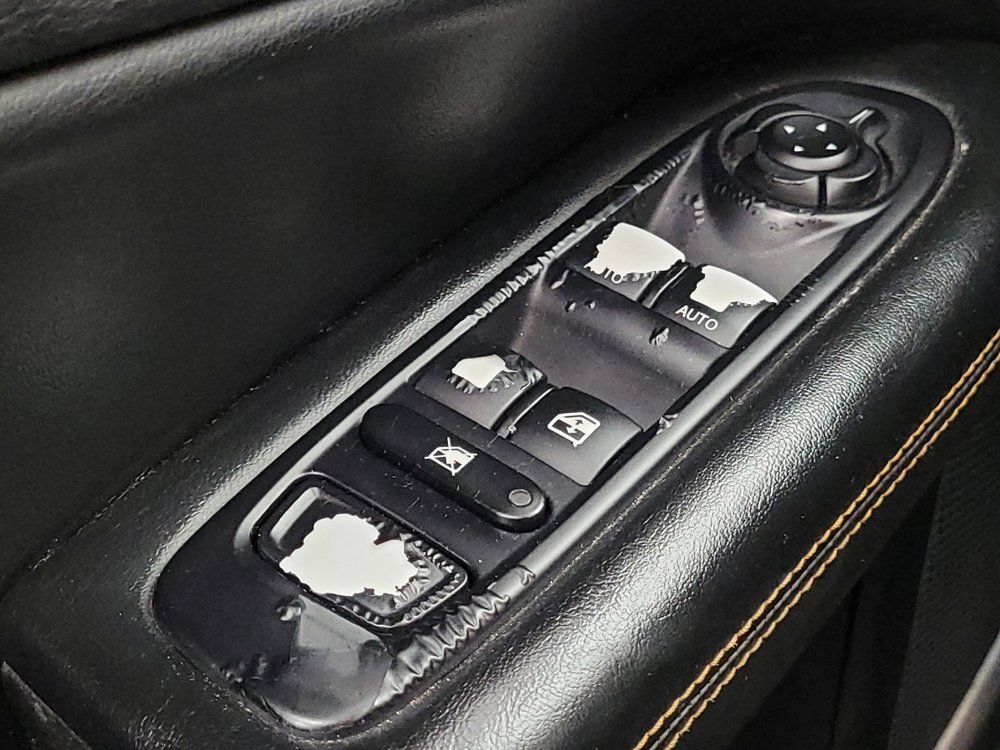 Used 2019 Jeep Compass Limited FWD image 27