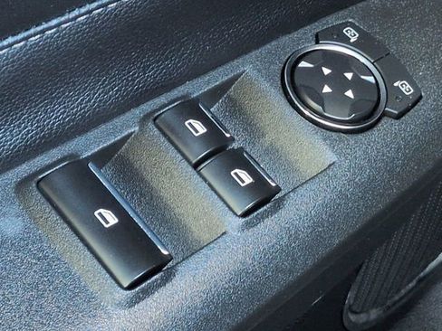 Used 2020 Ford Mustang Premium RWD image 22