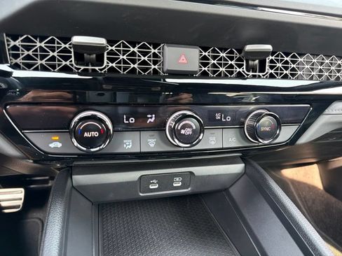 Used 2024 Honda Accord Sport image 12