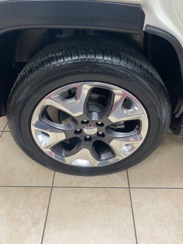 Used 2020 Jeep Compass Limited FWD image 23