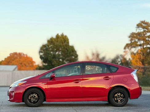 Used 2015 Toyota Prius Three image 8