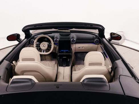 Used 2022 Mercedes-Benz SL 63 AMG 4MATIC image 28