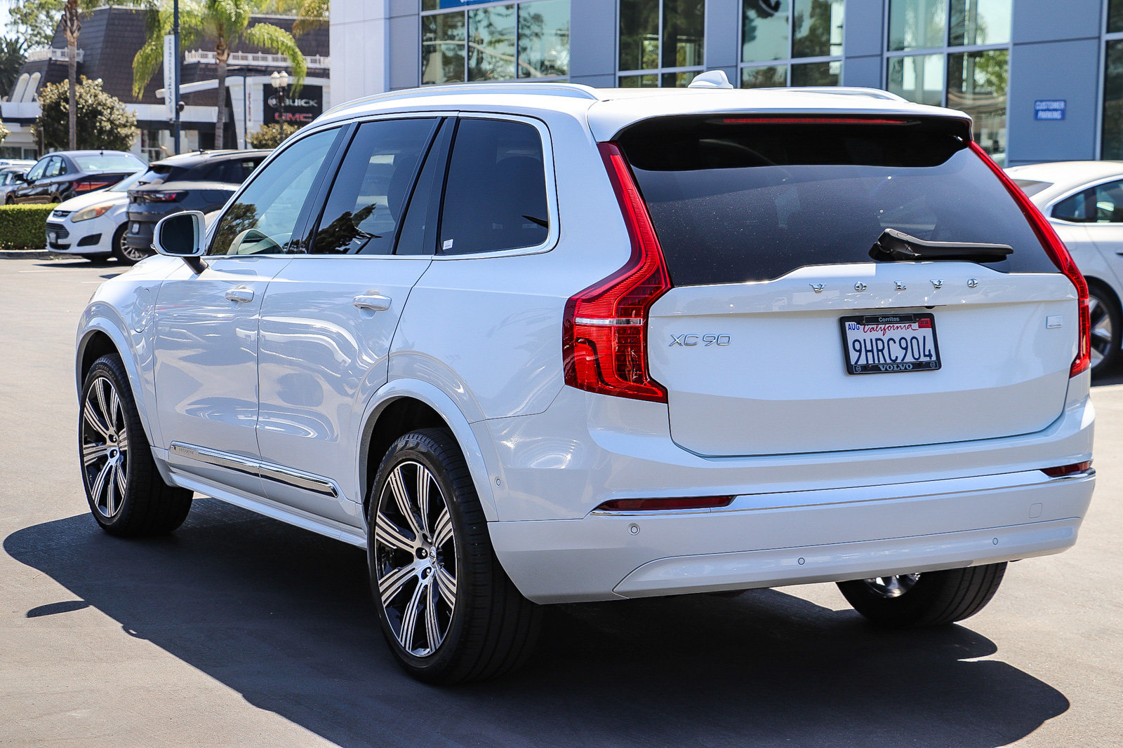 Used 2023 Volvo XC90 T8 Plus AWD/4WD image 8