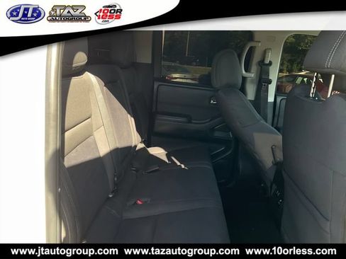 Used 2022 Nissan Frontier SV RWD image 13