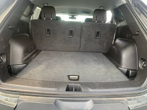 Used 2019 Chevrolet Blazer LT FWD image 25