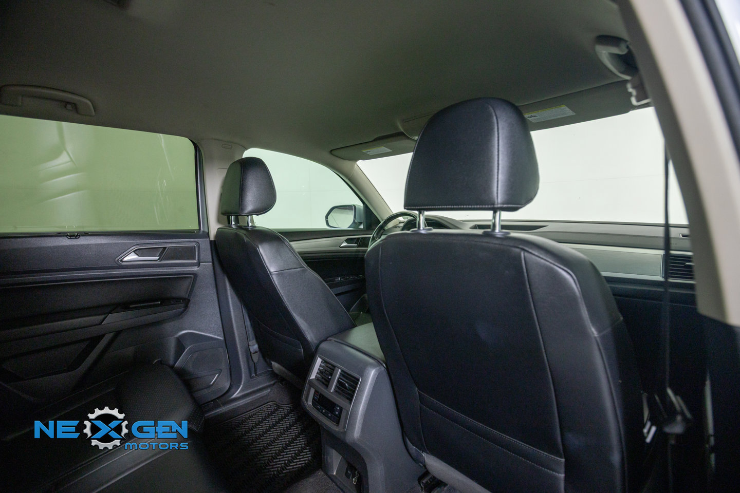 Used 2019 Volkswagen Atlas SE w/ Towing Package AWD/4WD image 37