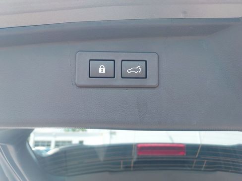 Certified 2025 Subaru Outback Premium AWD/4WD image 32