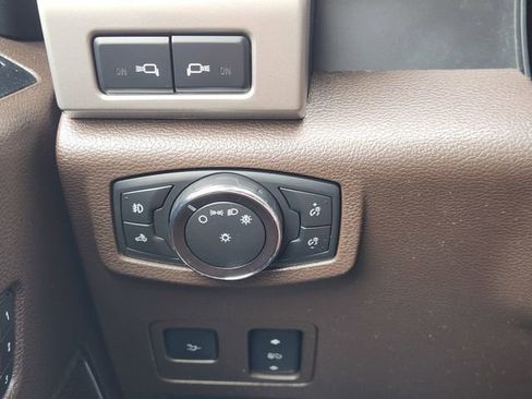 Used 2019 Ford F350 King Ranch w/ King Ranch Ultimate Package AWD/4WD image 25