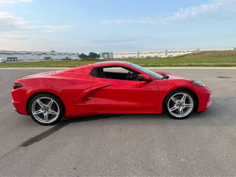 Used 2025 Chevrolet Corvette Stingray Convertible w/ 1LT RWD image 22