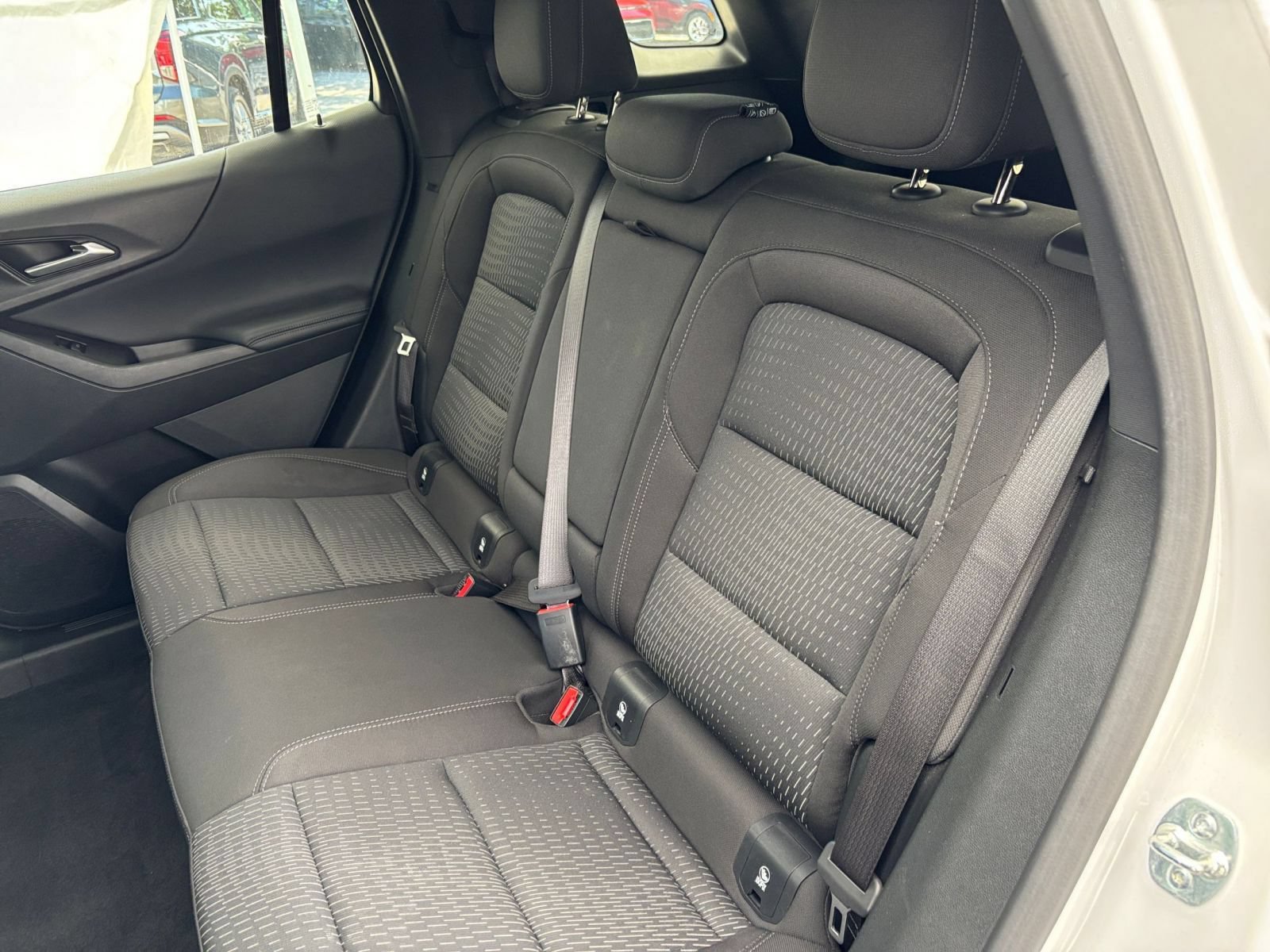 Used 2025 Chevrolet Equinox LT FWD image 36