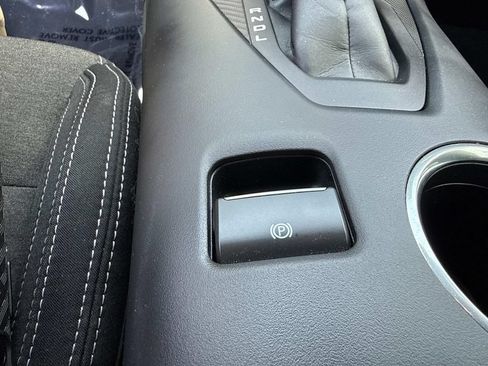 Used 2025 Ford Mustang Coupe RWD image 27